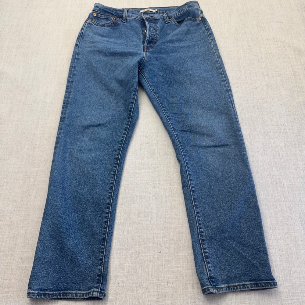 Levis Wedgie Straight Jeans Womens 31x28 Medium Wash Blue Denim